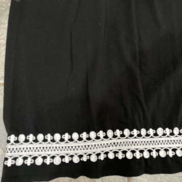 Ann Taylor LOFT Black and White Short-Sleeve Dress - Picture 8 of 11